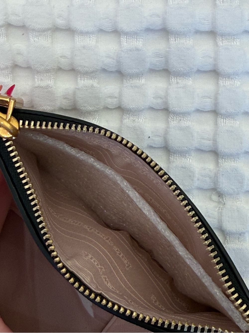 kate spade NWOT Black Leather Small Morgan Wallet Zip Card Pouch with Gold Logo - Picture 4 of 4